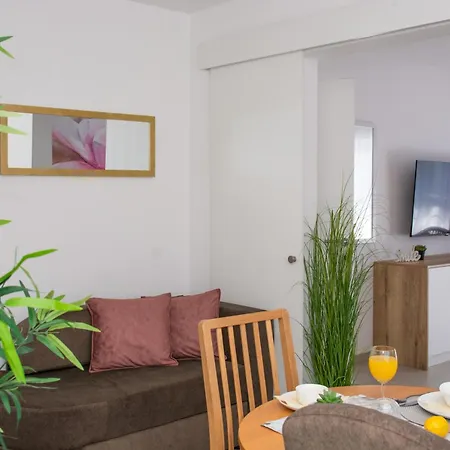 Srnec - Apartment *