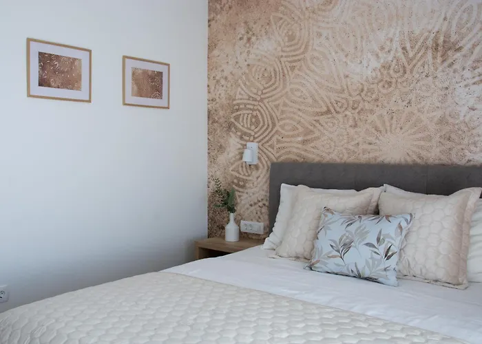 Apartman Srnec - *